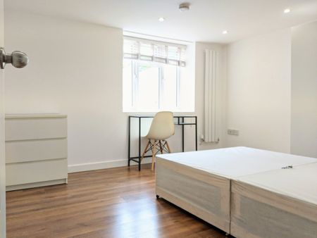 2 Bed Flat, Peckham Hill Street, SE15 - Photo 2