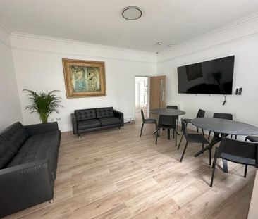 1 bedroom property to rent - Photo 2