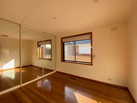 1 Pallant Avenue, Reservoir VIC 3073 - Photo 3