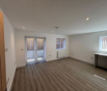 2 bedroom flat to rent - Photo 6