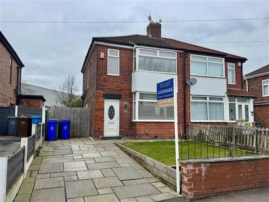 3 Bedroom Semi-Detached House For Rent in St Margarets Road,, Manchester - Photo 1