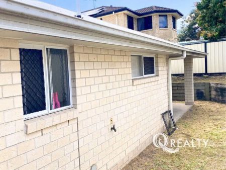 “🏡Large 5 Bedroom Low-set Family Home in Forest Lake!” - Photo 4