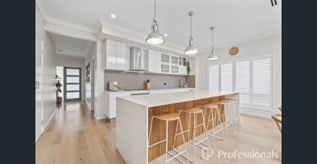 Comfort, Space & Convenience – The Ideal Family Home in Hillside - Photo 2