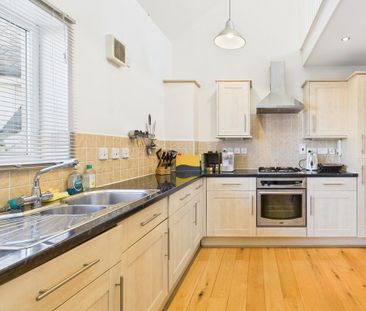 2 bedroom apartment to rent - Photo 6