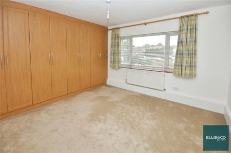 3 bedroom apartment to rent - Photo 3