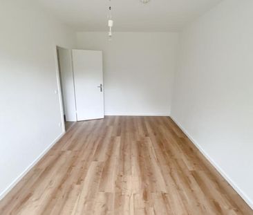 Willkommen im neuen Zuhause – frisch renovierte 3-Zimmer-Erdgeschos... - Foto 1