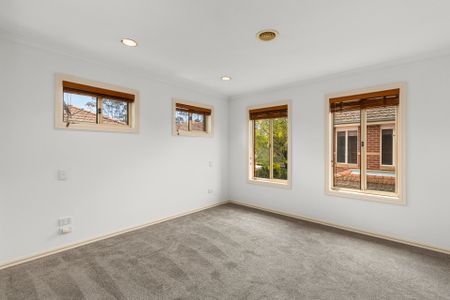 Position and Practicality - Photo 3