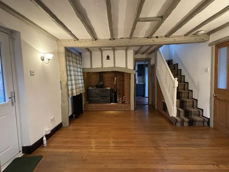 3 bedroom semi-detached house to rent - Photo 5