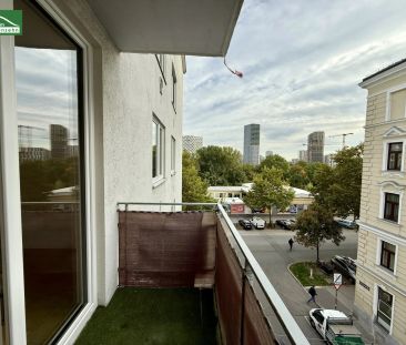 Attraktive 2-Zimmer-Wohnung mit Balkon und getrennter Küche - ab so... - Photo 1