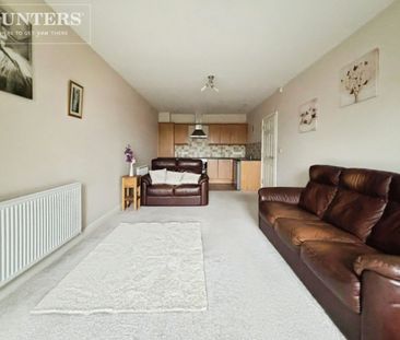 2 bedroom Flat To Let Total Size: 700 SQ FT - Photo 2