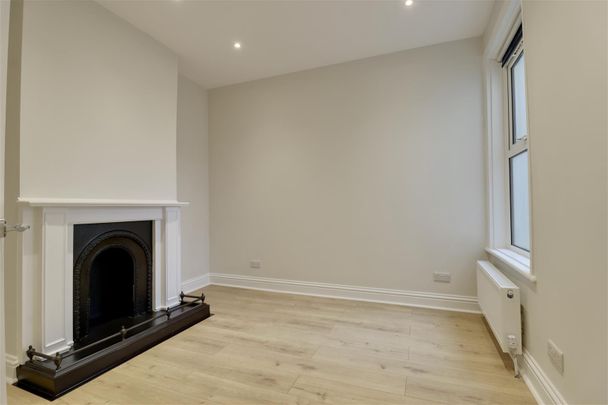 Shearer Road, Portsmouth - Photo 1