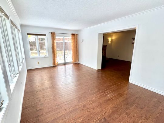 For Lease - 18 Hope Crescent, Belleville, Ontario - Photo 1