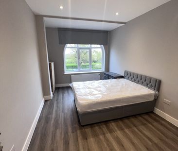 1 Bed Flat, Queens Road, NW4 - Photo 2