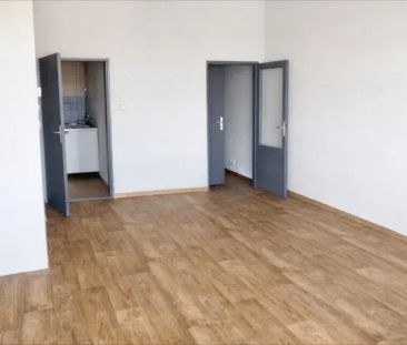 Prostorný byt 1+1 na náměstí - Photo 5