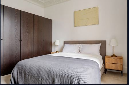 Appartement à louer avenue des Chalets, Paris 16ème - Photo 5