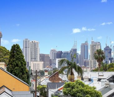 Bright and sunny apartment with views. - Photo 3