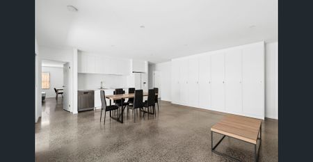 A PRIME LOCATION FOR STUDY, WORK & LIFESTYLE - Photo 4