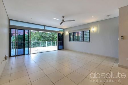 2/184 Smith Street. Larrakeyah, Larrakeyah - Photo 3