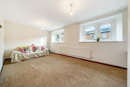 2 bedroom cottage to rent - Photo 2