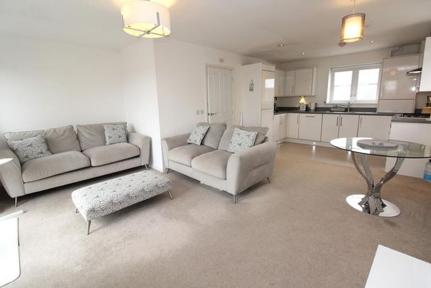 2 bedroom apartment to rent - Photo 1