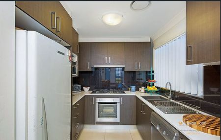 22 Australis Drive, Ropes Crossing NSW 2760 - Townhouse For Rent | Domain - Photo 2