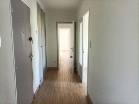 3 pièces - 77,09 m² - 4ème étage - Colocation non autorisée - Photo 2