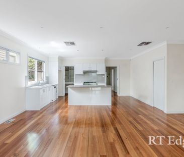 A Regent Lifestyle of Immediate Quality! - Photo 5