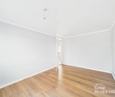 3 bedroom property to rent - Photo 1