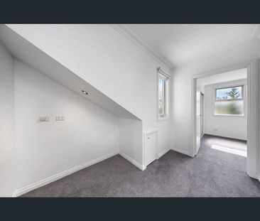 2/106 Graham Street, Port Melbourne, Vic 3207 - Photo 4