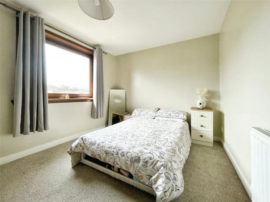 2 bedroom end of terrace house to rent - Photo 1