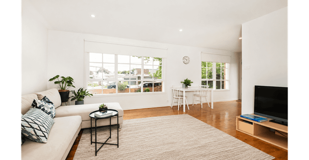 2-bedroom unit in Highett - Photo 1