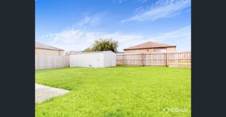 Modern Living in Carrum Downs - Photo 3