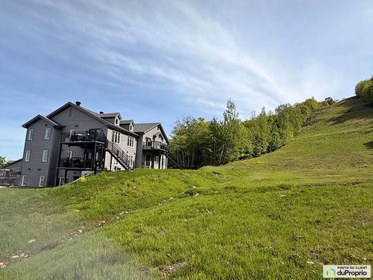 202, chemin de Valanza, St-Sauveur à louer - Photo 1