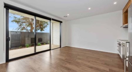 Great CBD location close to Hospital - Photo 4