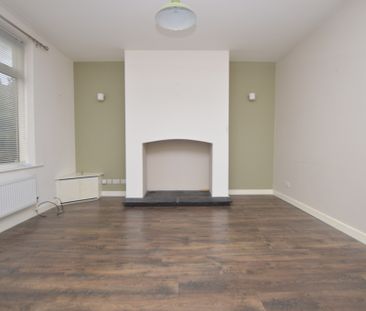 2 Bedroom Terraced House - Photo 2