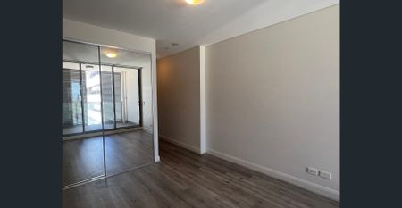 Beautiful Water and City Views - Photo 3