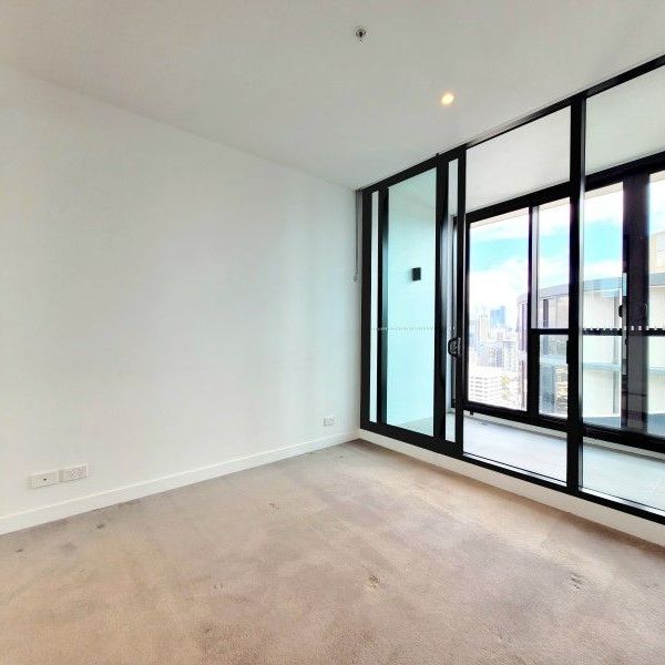 1Bed 1Bath + 1Study + 1Car Penthouse with Stunning City Story Bridge View - Photo 1