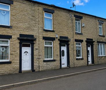 Chancery Lane, Shaw, Oldham OL2, London - Photo 2