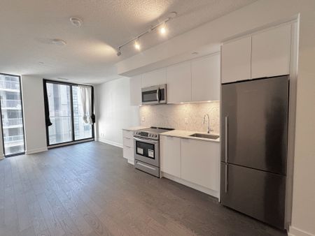 For Lease - 25 Richmond Street Unit# 417, Toronto, Ontario - Photo 2