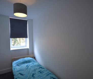2 bedroom flat to rent - Photo 6