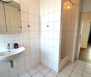 *Geräumige 2-Zimmer-Wohnung in Leverkusen* - Photo 1