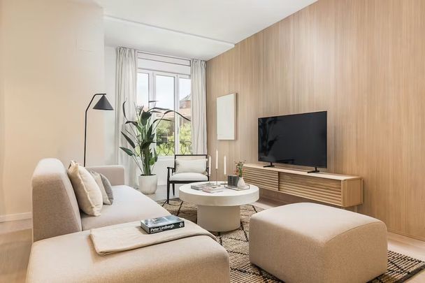 Calle de Santa Engracia, Madrid, Community of Madrid 28003 - Foto 1