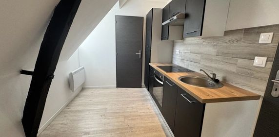 Location Appartement 2 pièces 36 m2 à Saint-Quentin - Photo 2