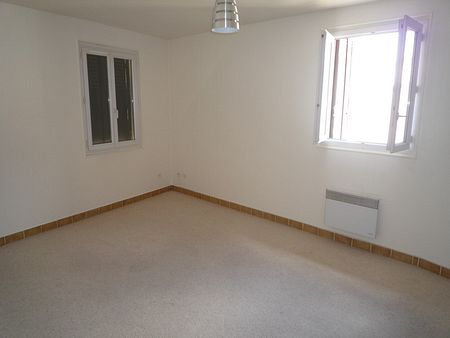 Location appartement 1 pièce, 31.79m², Taverny - Photo 2