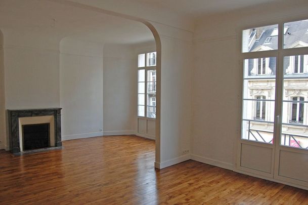 Hyper centre - Photo 1