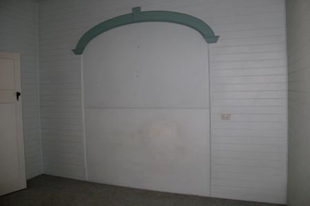 Close to beach - shops and school - Photo 5