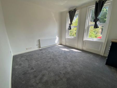 BH1, Knole Road Bournemouth, Knole Road
                    
Bournemouth - Photo 4