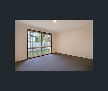 Comfortable Three-Bedroom Home in a Convenient Location - Photo 2