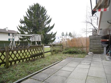 "Grosszügige Balkonwohnung mit grossem Garten!" - Photo 4