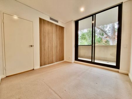Modern 2 Bedroom located in the Heart of Turramurra - Photo 3